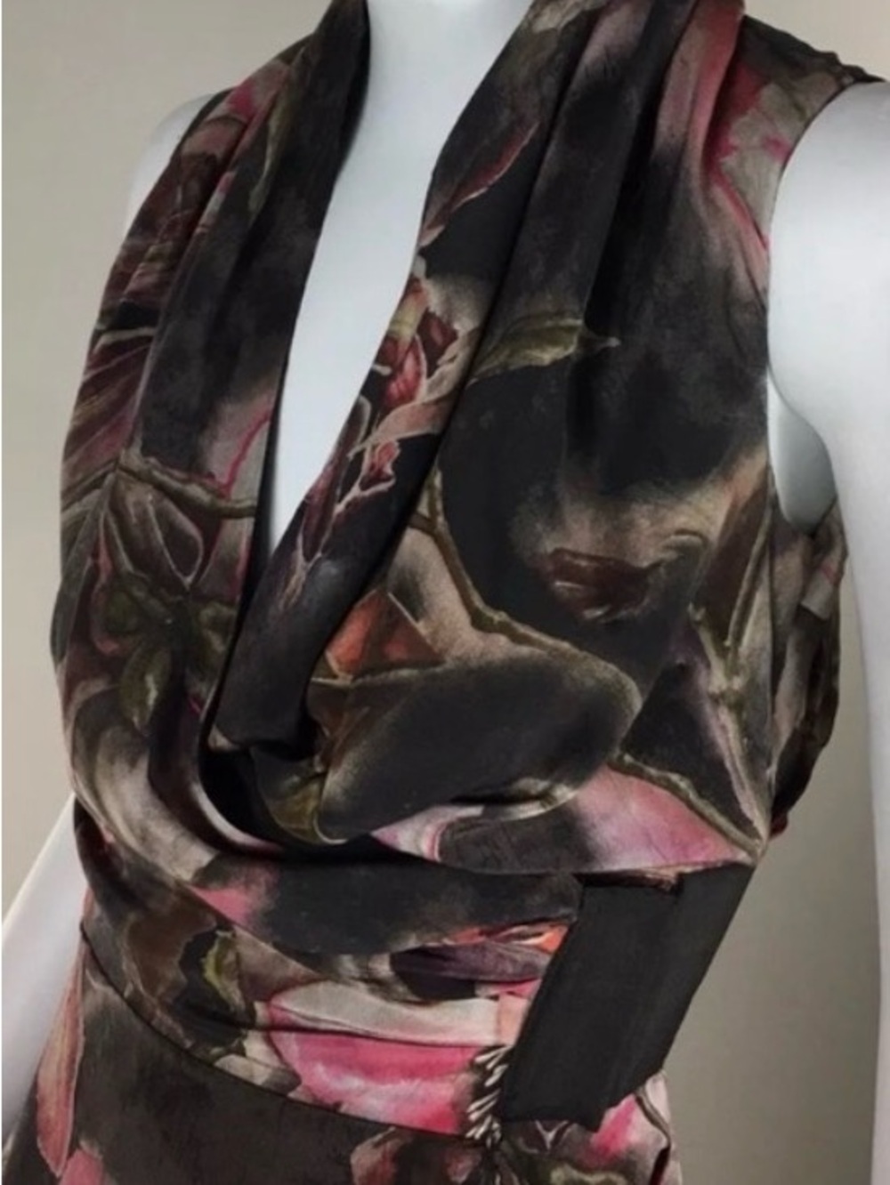 AllSaints Tropic Silk wrap corset Dress
Vintage All Saints US4 - Picture 6 of 11